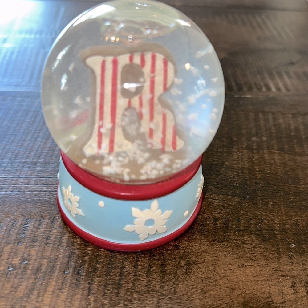 Miniature R initial Christmas snow globe